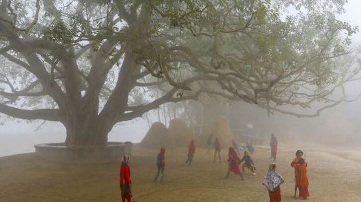 শীত নামছে, শুক্রবার থেকে শৈত্যপ্রবাহের আভাস