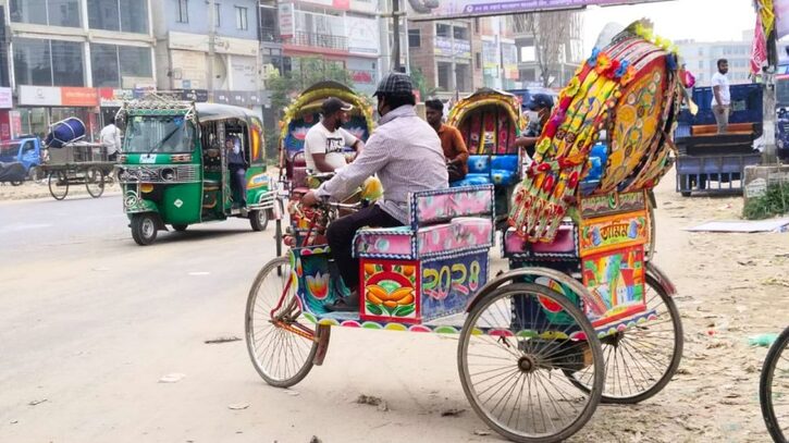 ঢাকায় ব্যাটারিচালিত অটোরিকশা চলাচলে বাধা নেই