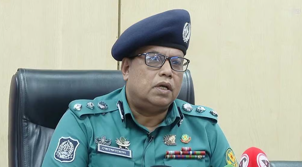 বোমাবাজি নিয়ে পাটওয়ারীকে জিজ্ঞাসাবাদ করা উচিৎ: ডিএমপির যুগ্ম কমিশনার