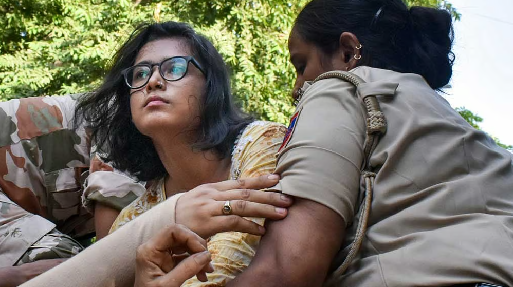 ভারতে যুব আন্দোলনে নতুন মুখ, কে এই নেহা বোরা