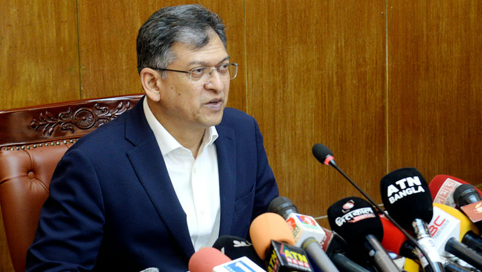 আগামী নির্বাচন ‘অবশ্যই’ তত্ত্বাবধায়ক সরকারের অধীনেই হবে: স্বরাষ্ট্রমন্ত্রী