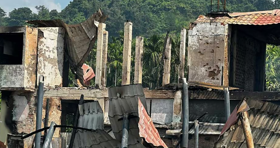 কক্সবাজারে অগ্নিকাণ্ড: রিসোর্টটি চলছিল অনুমোদন ছাড়াই, বলছে ফায়ার সার্ভিস